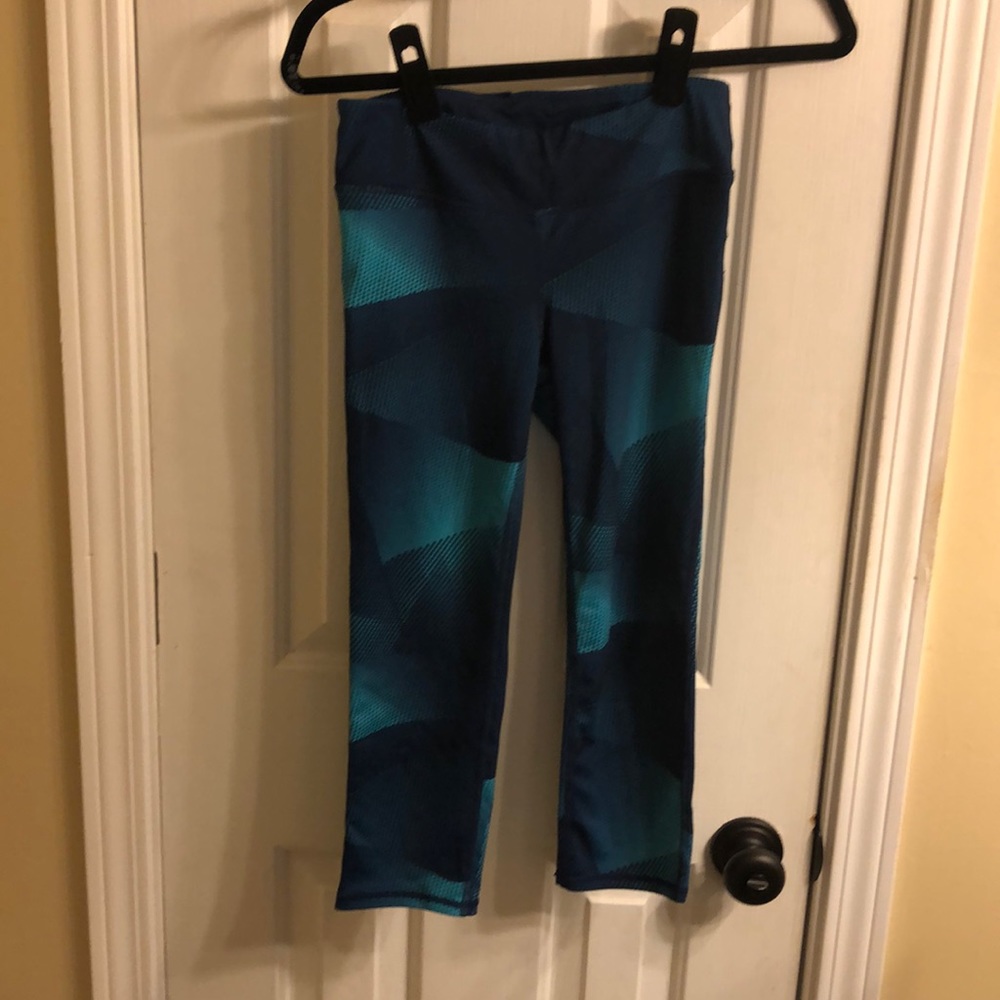 Gap Fit Capri leggings